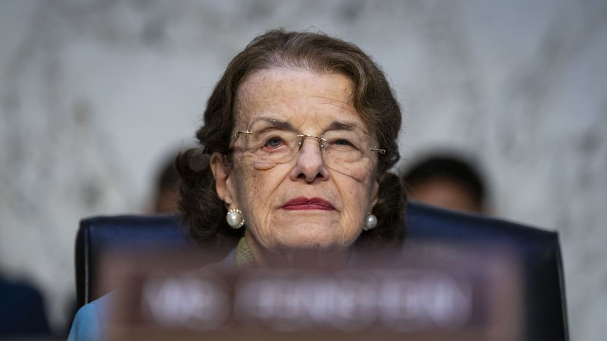 Seemingly confused Democratic Sen. Dianne Feinstein repeatedly told to say 'aye' during awkward committee vote