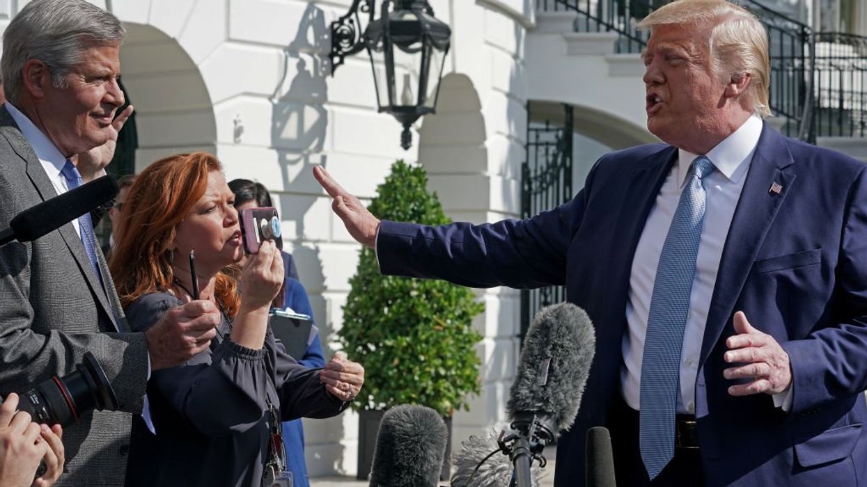Pile-on ensues after journalist offers 'clear sign' that Trump 'is not president anymore'