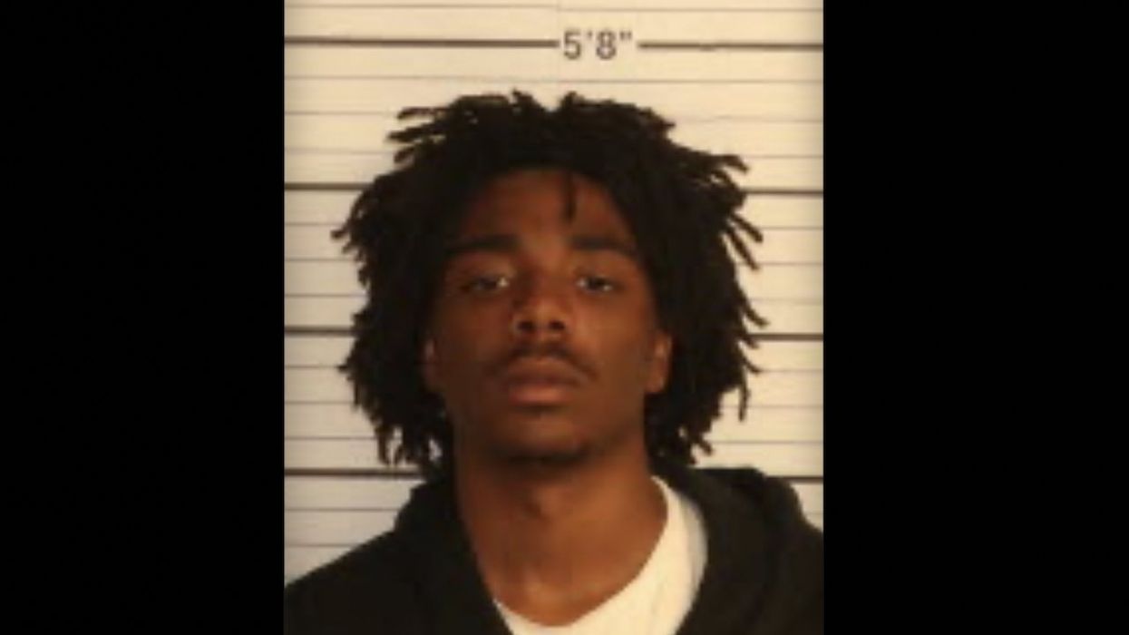 Motorist gets carjacked at gunpoint by 3 males — but quickly gets some surprising assistance from good Samaritan on the road