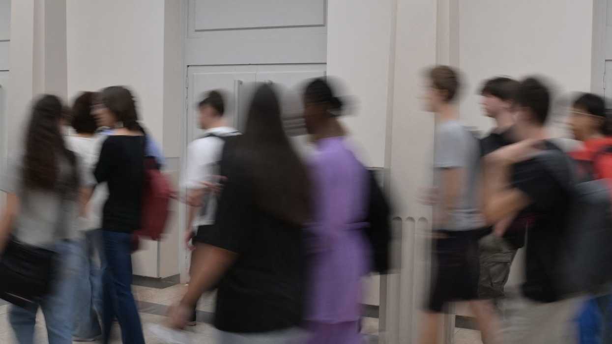 Image of 4 high schoolers allegedly making Nazi salute spreads on social media; superintendent says district 'will not tolerate such horrific behaviors'