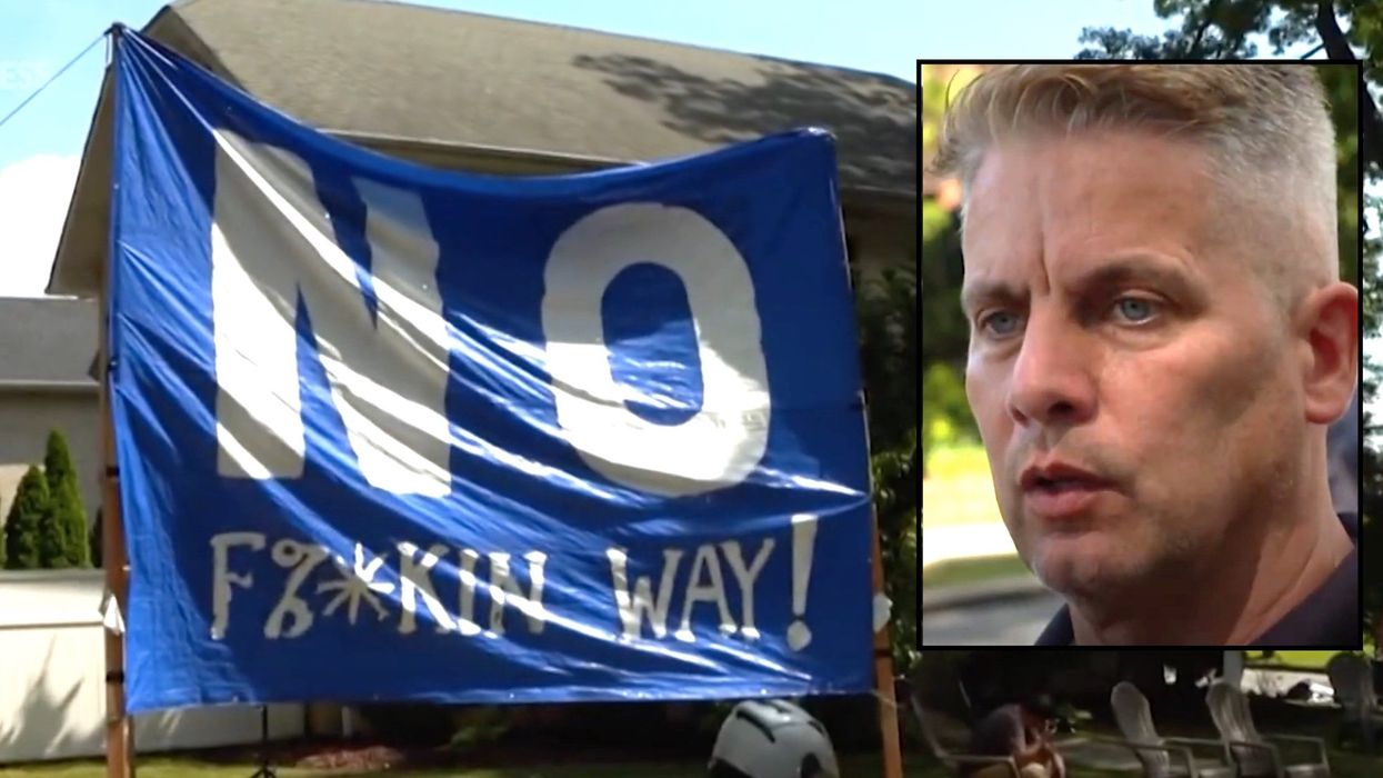 Staten Island resident sets up loudspeaker blaring out messages against arriving migrants: 'Immigrants are not safe here!'