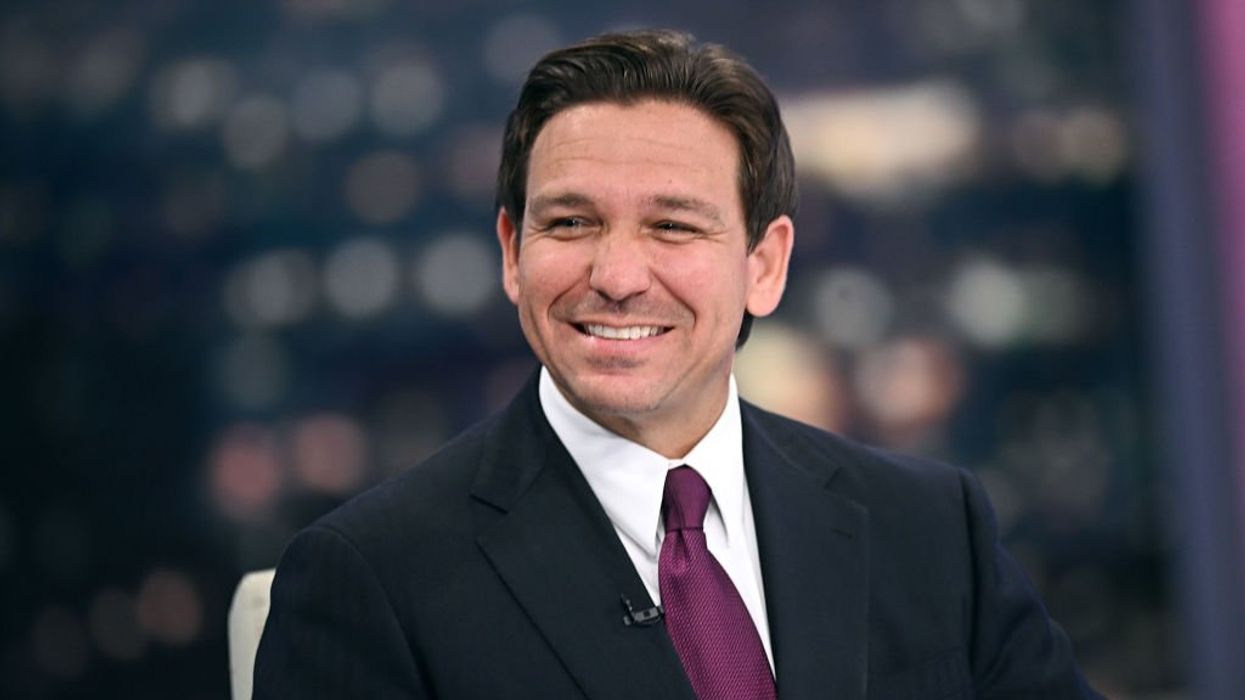 DeSantis launching billboards in Chicago offering 'unappreciated' cops a $5,000 signing bonus for relocating to Florida to help keep the peace