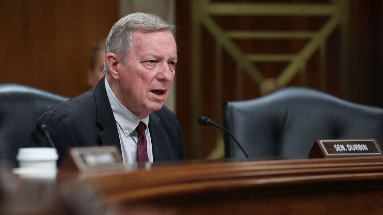Top Senate Democrat bucks Schumer over Senate dress code: 'We need to have standards'