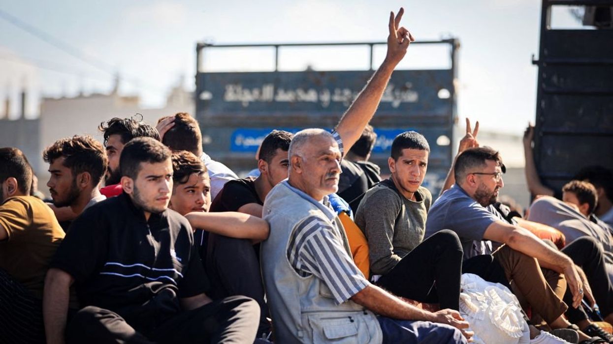 'Squad' member calls for US to accept some of 1 million Palestinian refugees; Ron DeSantis strongly disagrees, offers solution