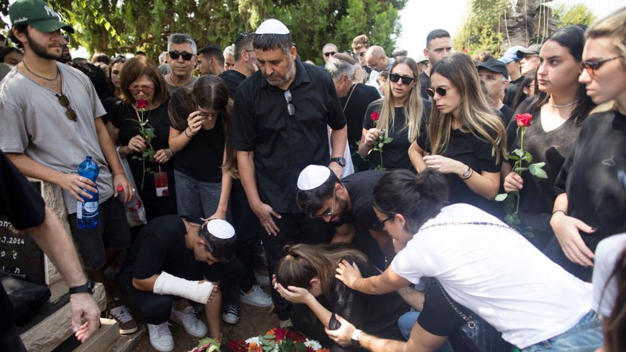 NYC public school teacher shares image of Hamas paraglider, describes terror attack on Israeli civilians as a 'successful military campaign'