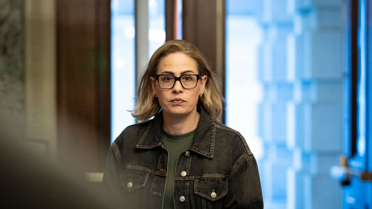 Sen. Sinema poised to complicate Arizona Senate race for Republicans and Democrats alike