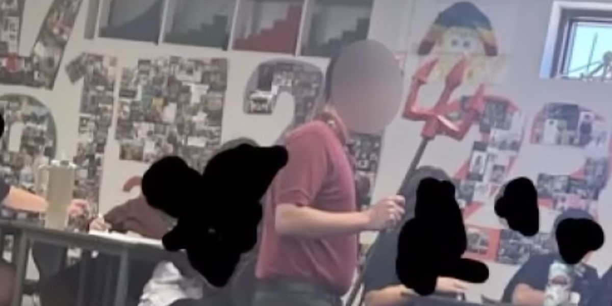 NextImg:Teacher allegedly said 'hail Satan' to students while waving pitchfork over their heads. Now teacher is on leave. | Blaze Media