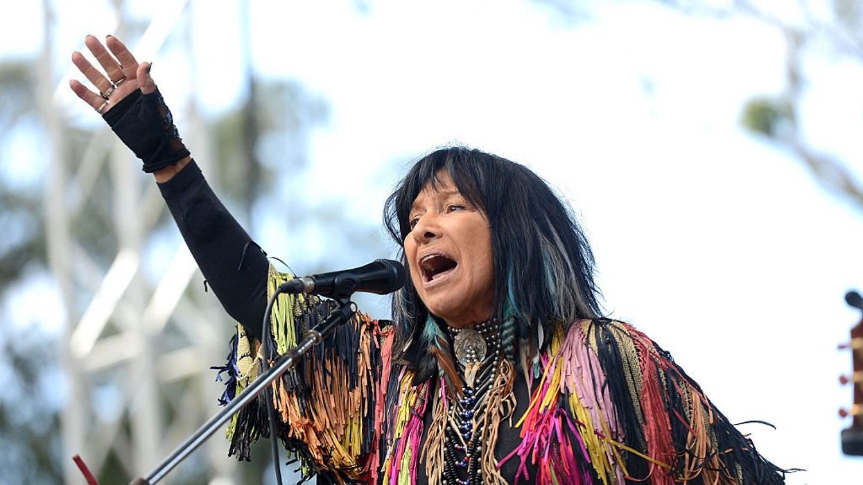 Birth certificate and family testimony reveal Oscar-winning folk singer Buffy Sainte-Marie is another fake Indian
