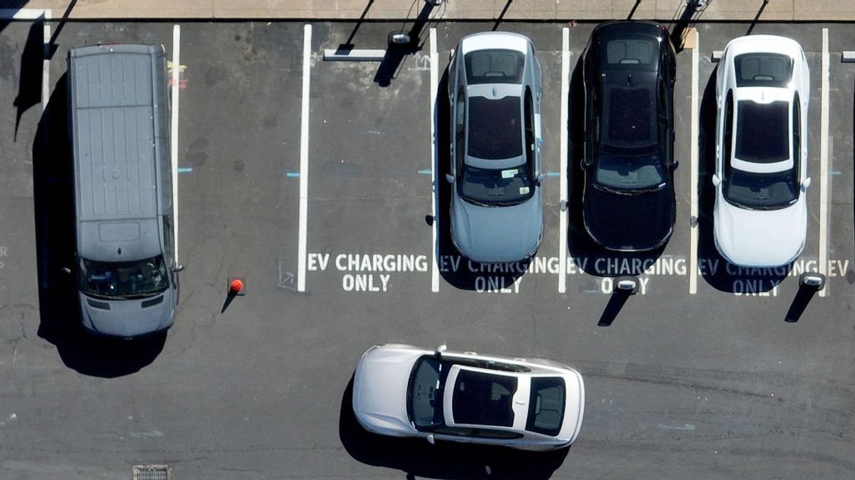 Auto dealers urge Biden to ‘tap the brakes’ on ‘unrealistic’ EV mandate: ‘Enthusiasm has stalled’