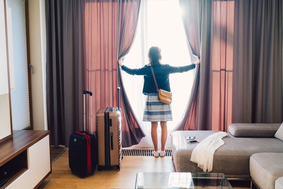 Brave 11-year-old girl refuses to share bed with boy on overnight school trip; her parents now demand answers from district