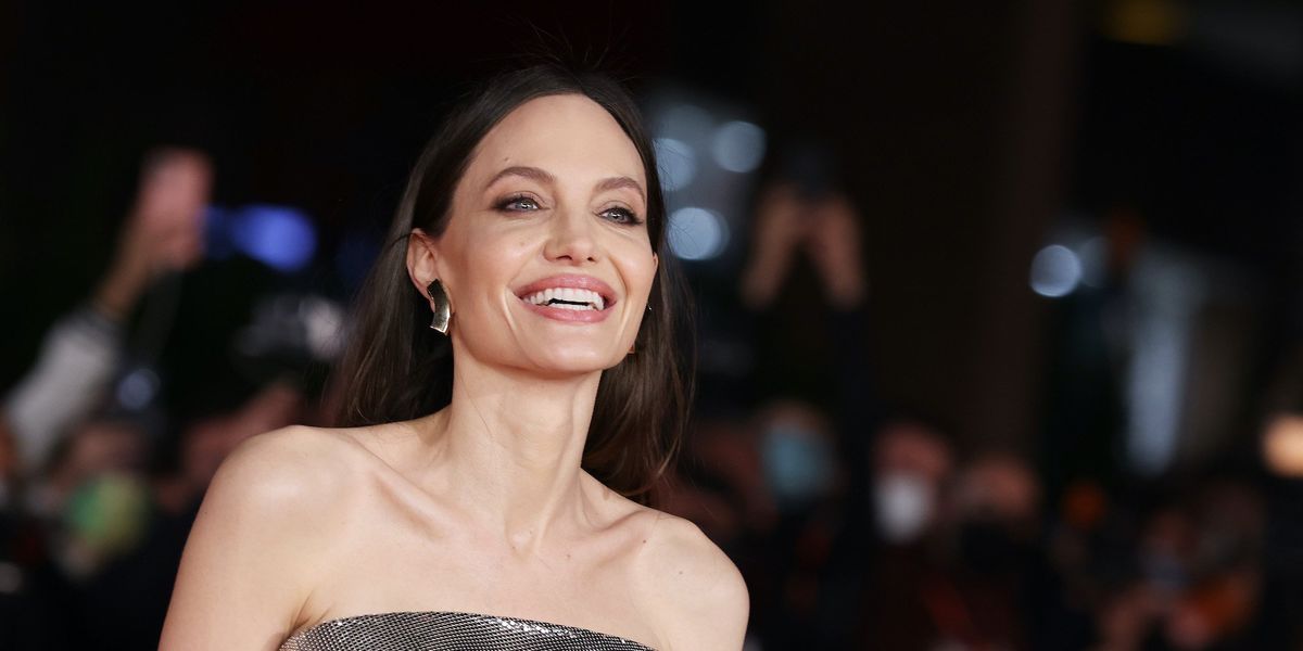 NextImg:Angelina Jolie says she's moving from California: 'Hollywood is not a healthy place' | Blaze Media