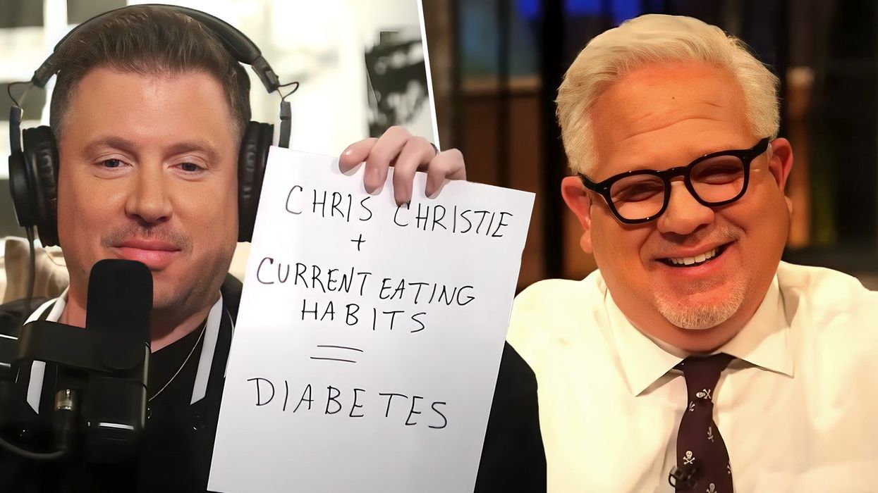 Hilarious! Comedian Dave Landau ROASTS candidates after 4th GOP debate