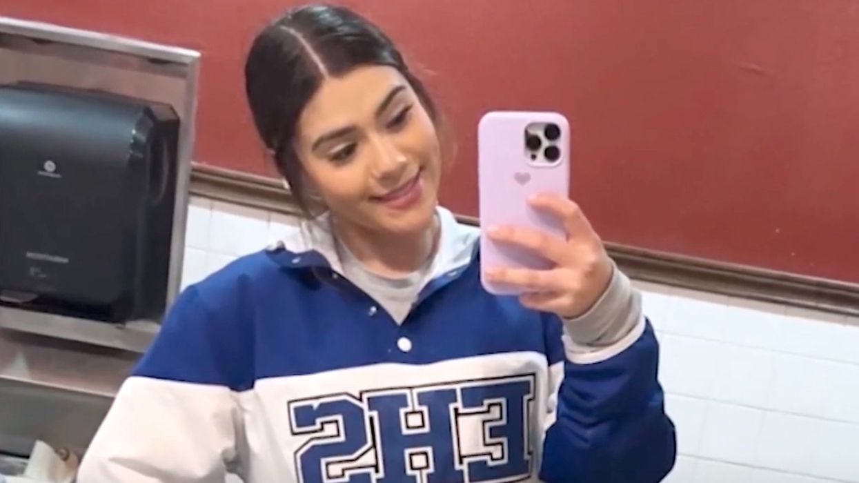 Texas mom finds high school cheerleader daughter dead in bathtub of their apartment, police investigating as capital murder