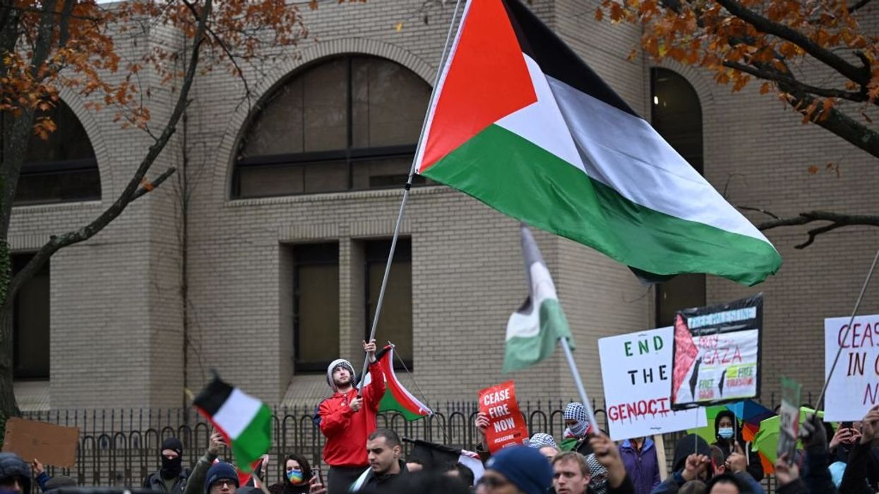 Anti-Israel protesters set up another encampment at UCLA. It didn't last long.