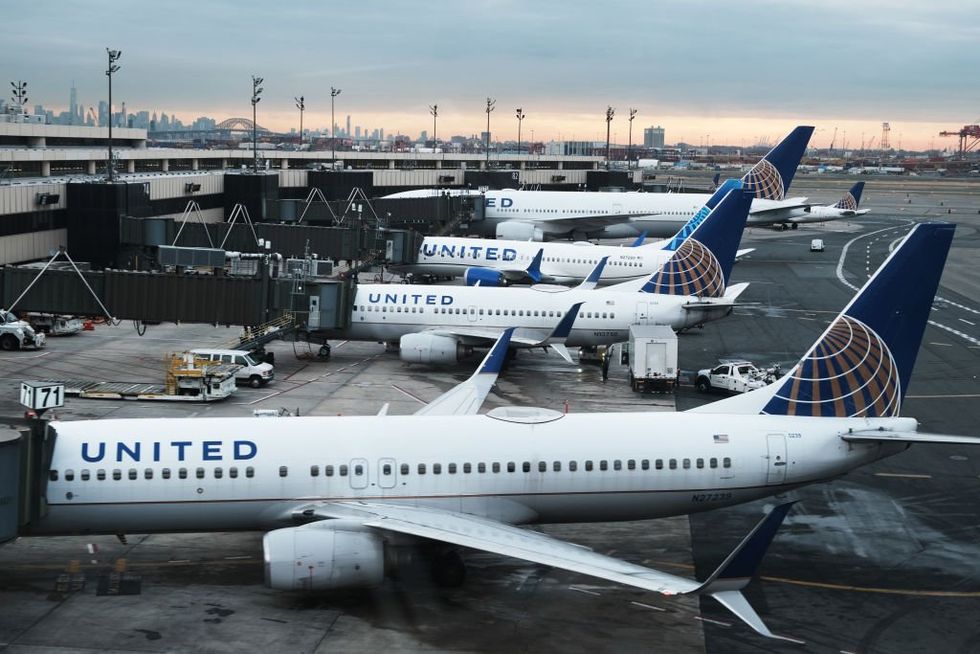 United Airlines sued after first-class passenger served 9 vodka drinks‚ allegedly sexually assaults woman