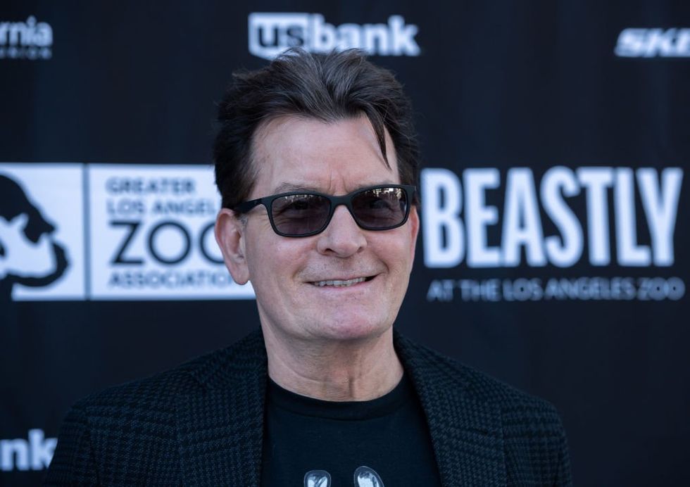 Charlie Sheen attacked in Malibu home by neighbor‚ woman arrested for assault with deadly weapon&colon; Police