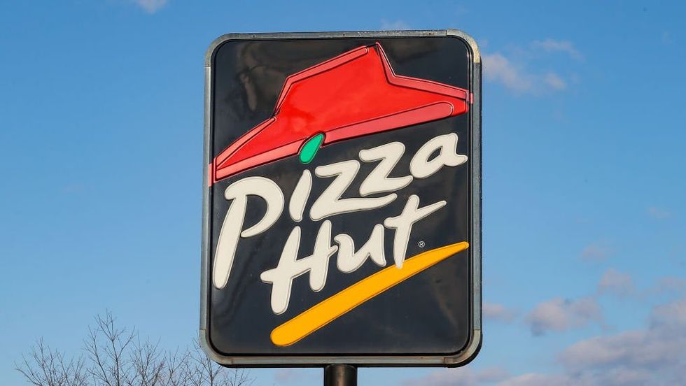 The harsh realities of California's new minimum wage law set in — leaving Pizza Hut delivery drivers‚ costumers on the hook