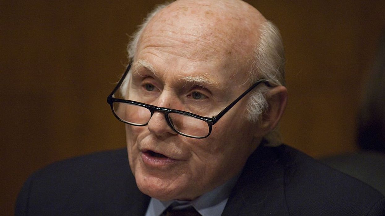 Former US senator and Milwaukee Bucks owner Herb Kohl dies