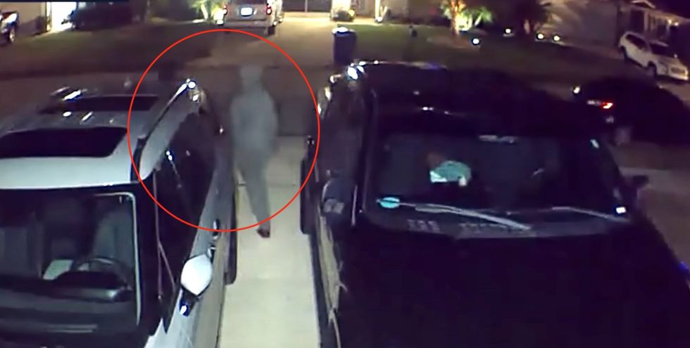 Off-duty officer chases down Florida teens who allegedly tried to steal from his wife's car&colon; 'This is the wrong neighborhood'