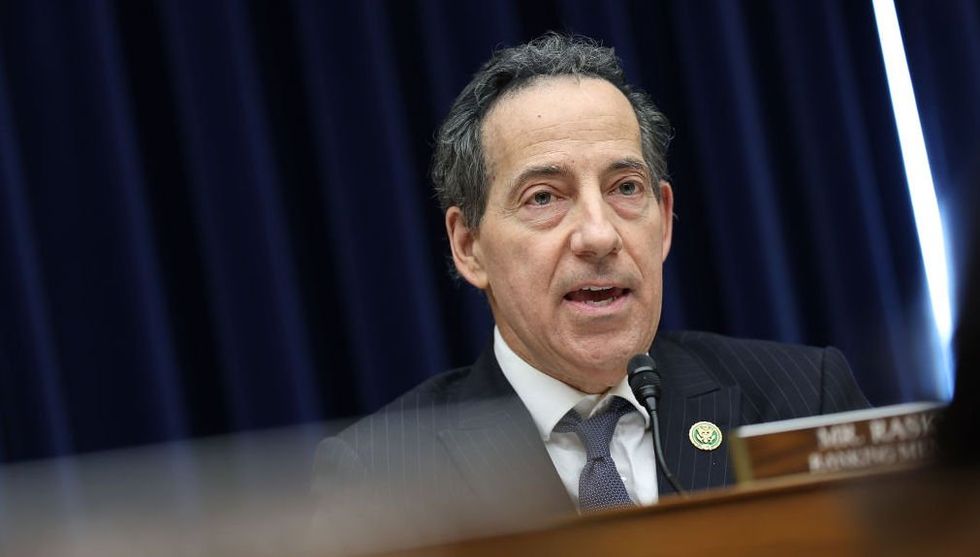 House Democrat raises alarm with haunting question about Clarence Thomas not complying with recusal demand