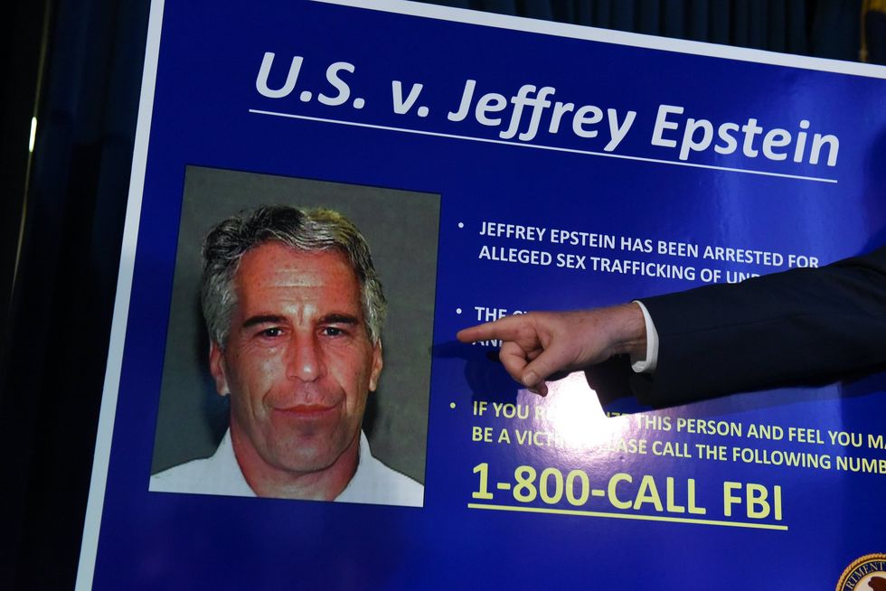 1‚300 pages of documents from Jeffrey Epstein lawsuit unsealed in third release with additional names