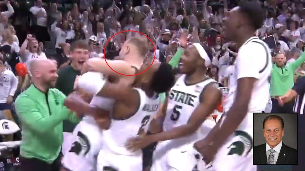 Crowd‚ teammates go wild as son of legendary MSU basketball coach Tom Izzo scores first points in 43 games