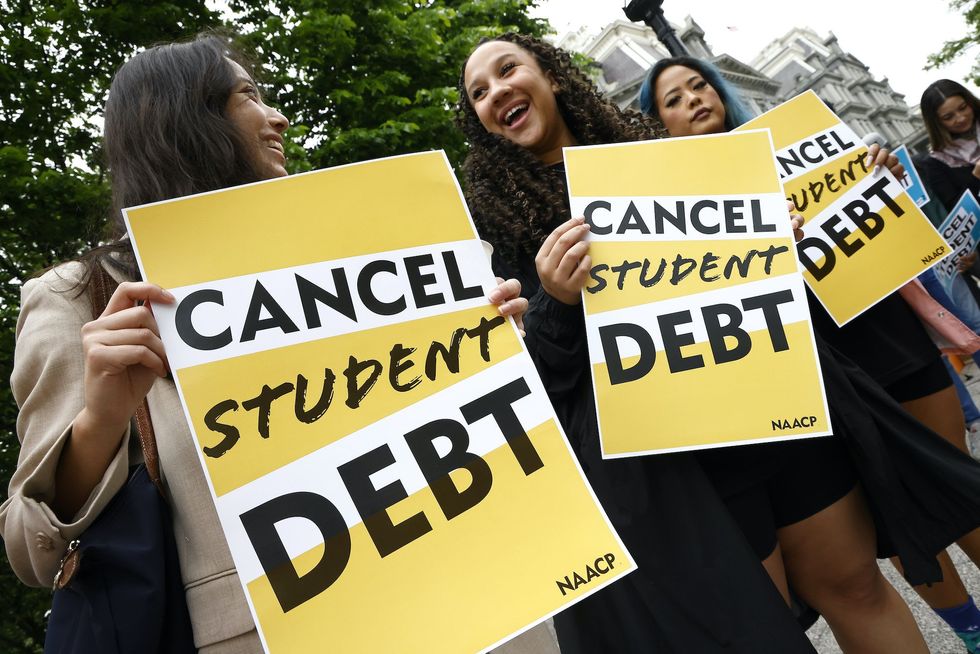 Self-identified socialist atheist teacher goes viral for demanding student loans be cancelled after divulging his own debt