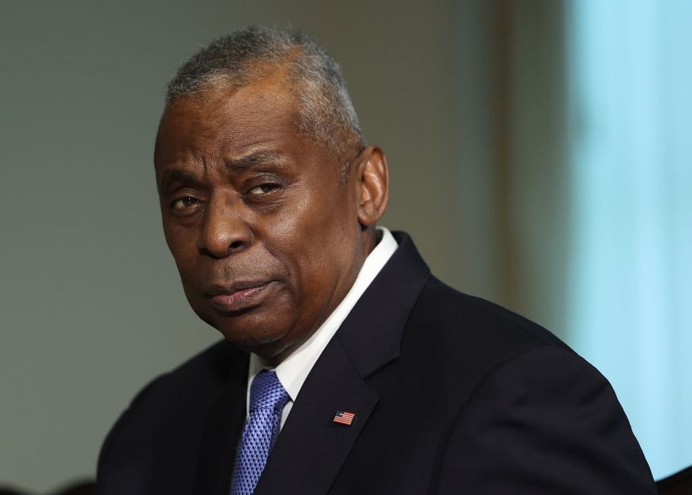 Defense Sec. Lloyd Austin released from Walter Reed