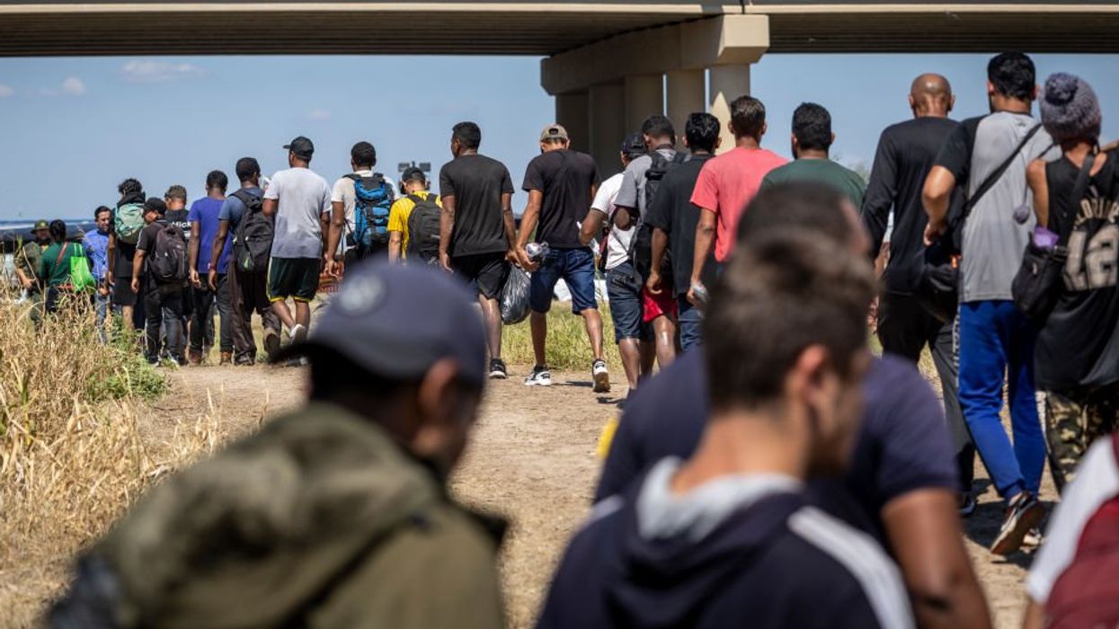 Texas law allowing police to arrest illegal migrants will take effect this week — if Supreme Court doesn't intervene