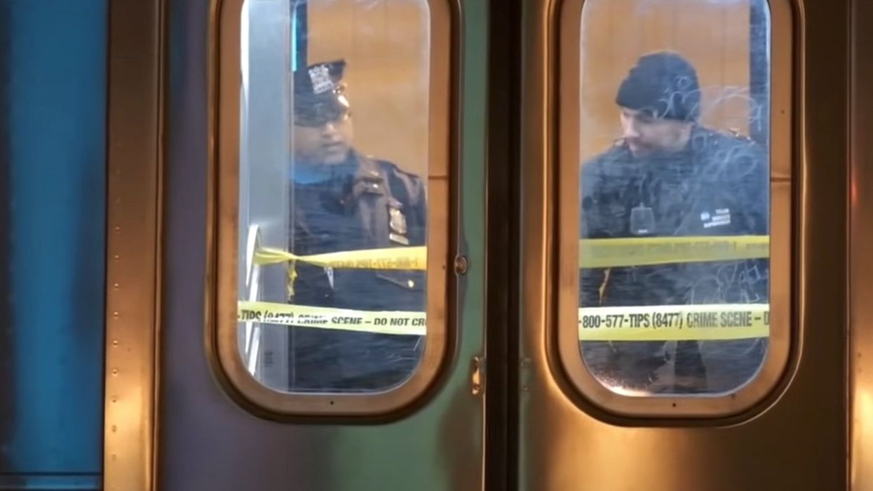 NYPD reports 2 stabbing subway incidents: 52-year-old man attacked for refusing to stop smoking and woman stabbed in the back