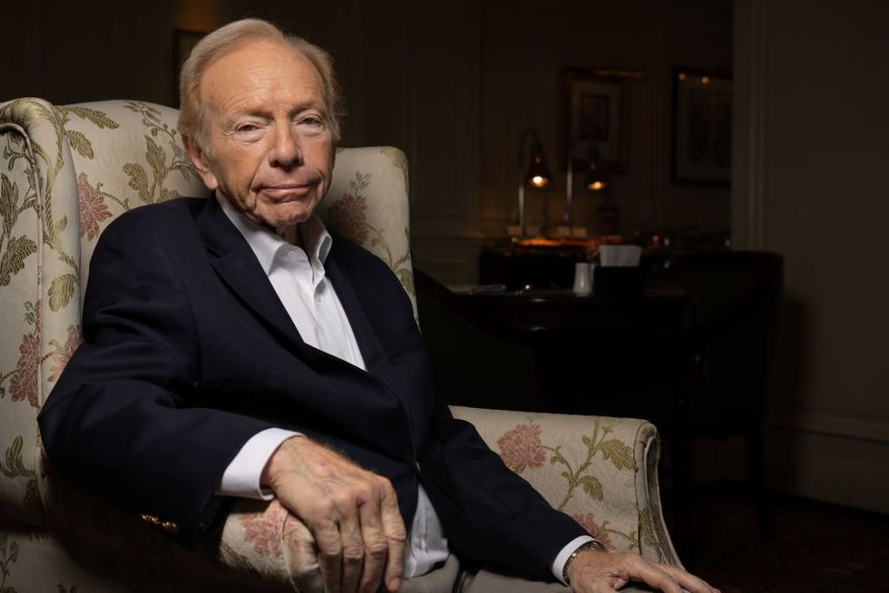 Joe Lieberman dies 'due to complications from a fall‚' family says in statement‚ according to reports