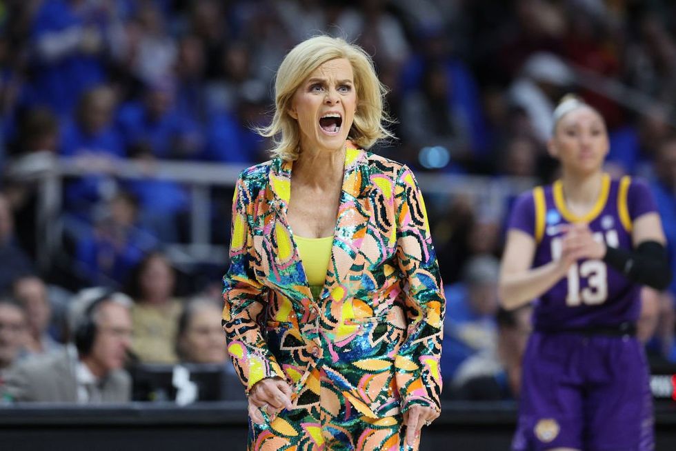 LSU's Kim Mulkey rips LA Times over a column that characterized her team as 'dirty debutantes'