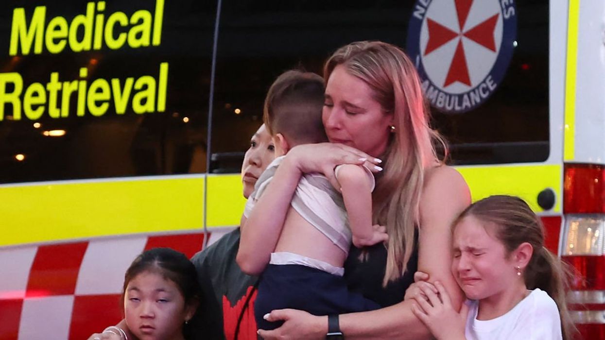 Video: Hero female cop fatally guns down knifeman who stabbed 6 bystanders to death at busy shopping center in Australia