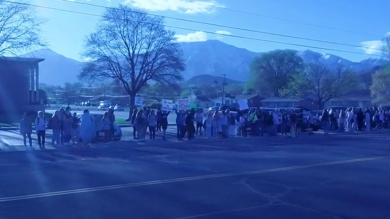 Utah students walk out to protest furries who allegedly scratch and bite them while school officials ignore complaints