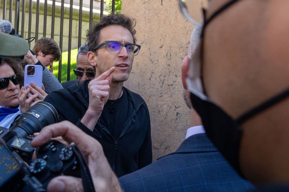 Columbia bars Jewish‚ pro-Israel professor from campus where pro-Hamas students have taken over — cancels in-person classes