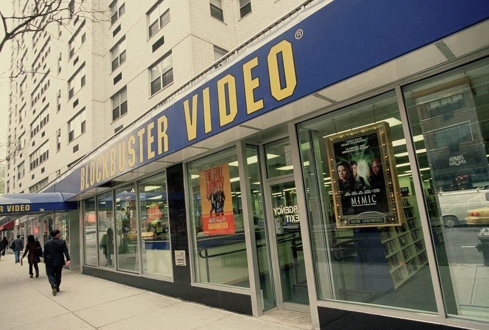 &apos;All about the experience&apos;: Former Blockbuster and 7-Eleven CEO explains why we can&apos;t let go of the &apos;90s