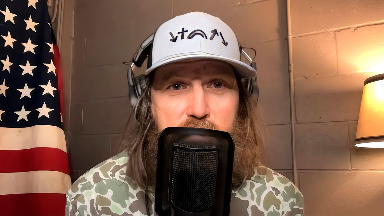 Jase has a ‘stop the chariot’ moment with the Smallbones & encouraging Christian artists