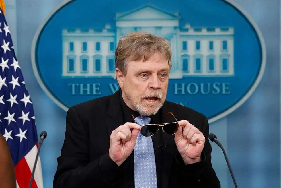 Mark Hamâ€‹ill of 'Star Wars' fame visits White House, says he asked Biden if he could call him 'Joebi-Wan Kenobi'