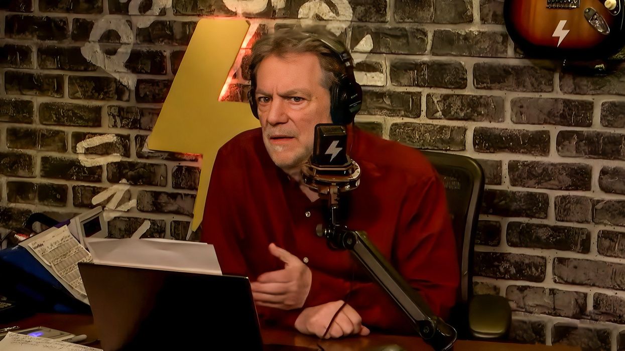 Karine Jean-Pierre LIES, says Biden's NOT playing 'both sides' of pro-Palestinian protests