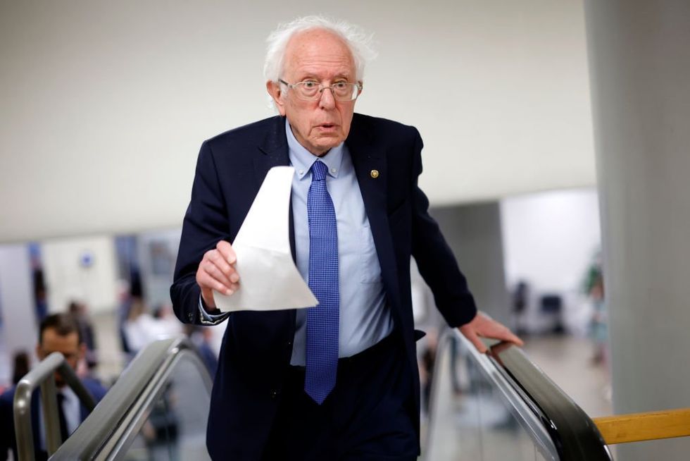 Sanders says he will not attend Netanyahu's speech to joint meeting of Congress