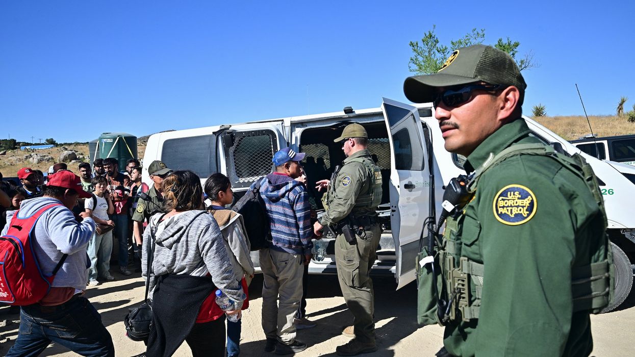 8 immigrants with possible ties to ISIS caught in sting operation after crossing the southern border