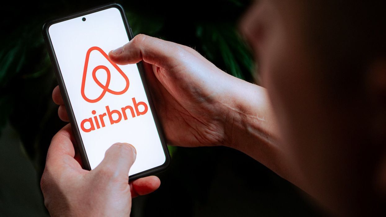 Squatters refuse to leave AirBNB rental in North Carolina 'If you try