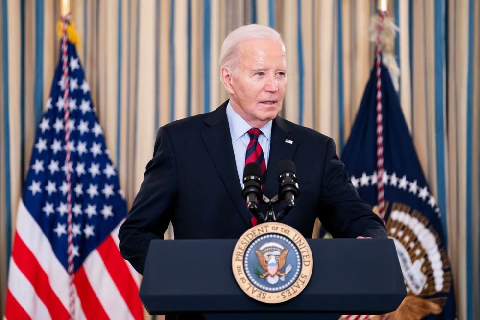 Biden administration reportedly preparing to offer legal status to hundreds of thousands of immigrants on Tuesday