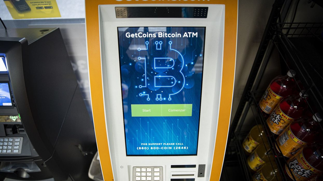 Texas cop berates scammer who was seconds away from stealing $44k from elderly woman: 'You really want to fight this fight?!'