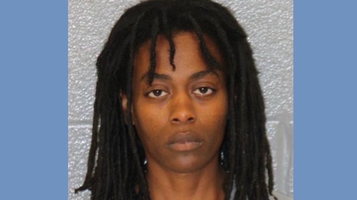 8-year-old girl dies in hot car; mom charged with manslaughter