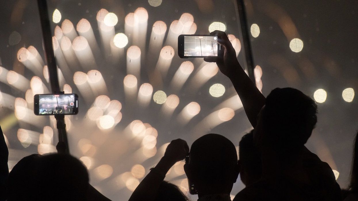 Parents angry at cops for detaining their kids after 200 teens ran amok, fireworks set off, fire started — in shopping mall