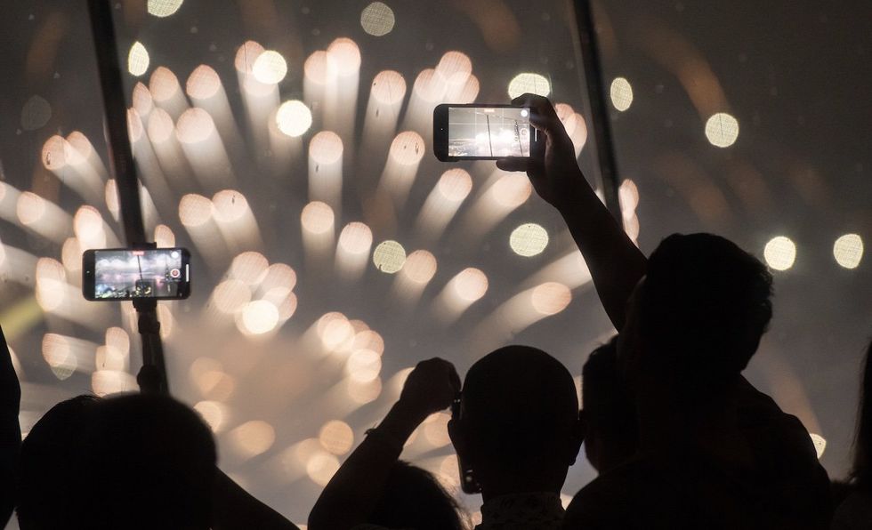 Parents angry at cops for detaining their kids after 200 teens ran amok, fireworks set off, fire started — in shopping mall
