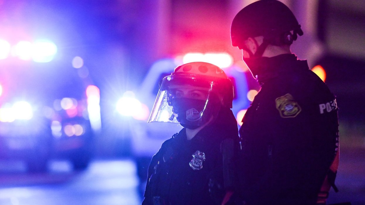 Massive Riot Police Florida woman incited massive riot of hundreds of people after skating ...