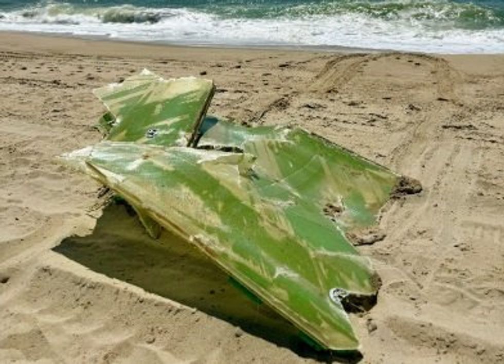 New wind farm near Nantucket shut down after 'blade failure' spews debris onto beaches
