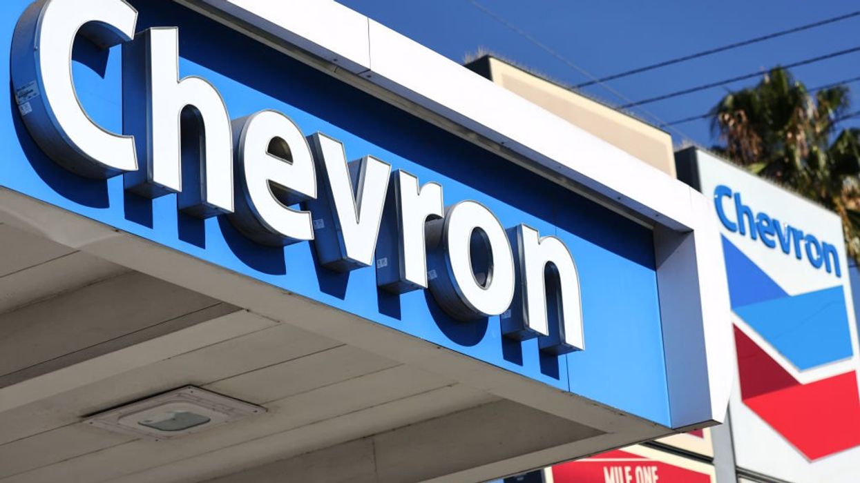 Chevron leaves anti-fossil fuels California, plans move to Texas